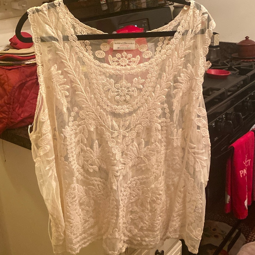 New 3x lace tank top